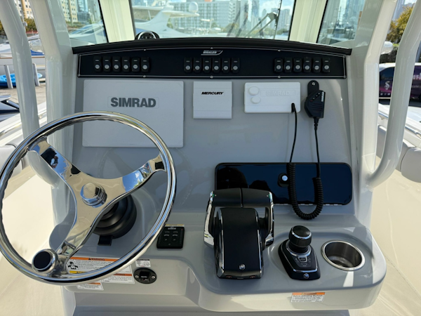 Boston Whaler 2023 -Miami Beach-Florida-United States-6063886
