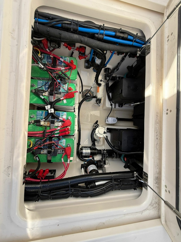 Boston Whaler 2023 -Miami Beach-Florida-United States-6063893