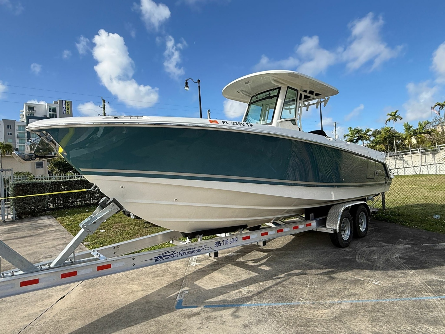 Boston Whaler 2023 -Miami Beach-Florida-United States-6063881 | Thumbnail