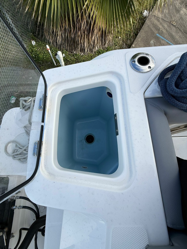 Boston Whaler 2023 -Miami Beach-Florida-United States-6063896