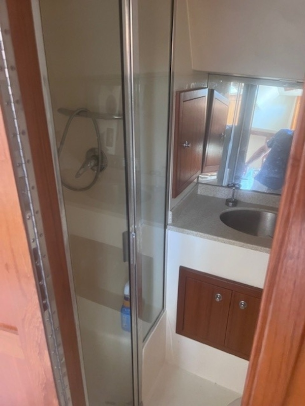 Ablemarle-Express Fisherman 2008-BLUE PURSUIT Kittery-Maine-United States-Head With Shower-6121476