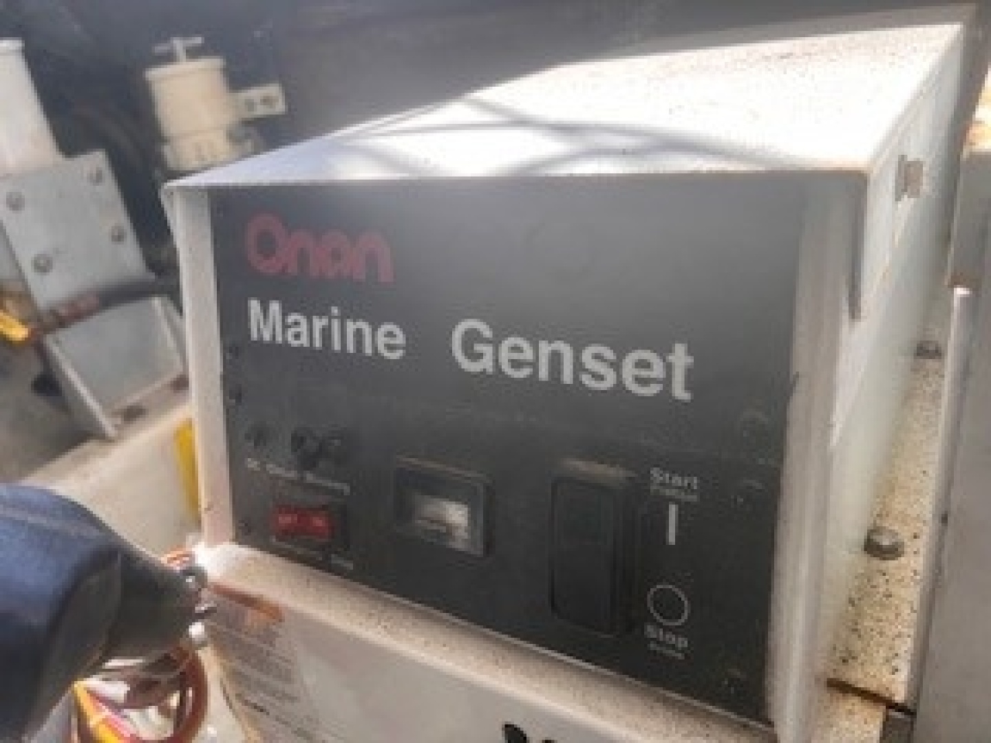 Ablemarle-Express Fisherman 2008-BLUE PURSUIT Kittery-Maine-United States-ONAN Genset-6062091 | Thumbnail