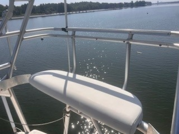 Ablemarle-Express Fisherman 2008-BLUE PURSUIT Kittery-Maine-United States-Upper Helm Seating-6062053