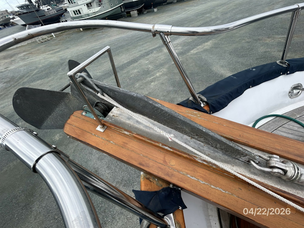 DeFever-Raised Pilothouse 1984-Traveller Anacortes-Washington-United States-49 DeFever anchor-6061902