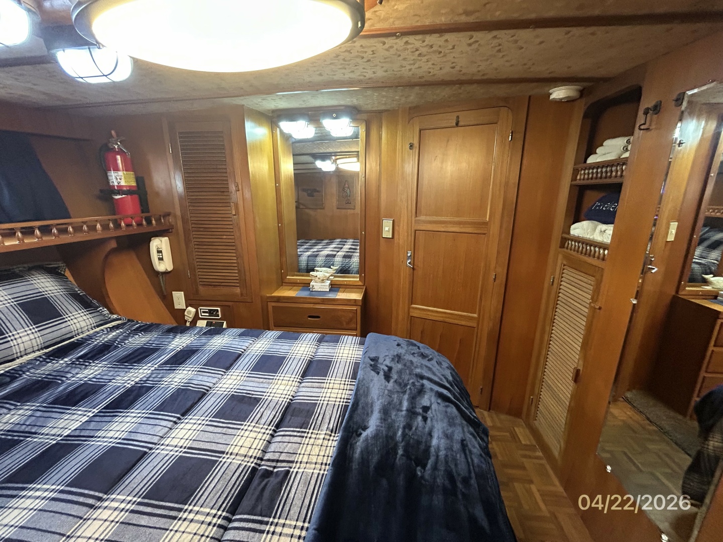 DeFever-Raised Pilothouse 1984-Traveller Anacortes-Washington-United States-49 DeFever master stateroom forward-6062045 | Thumbnail