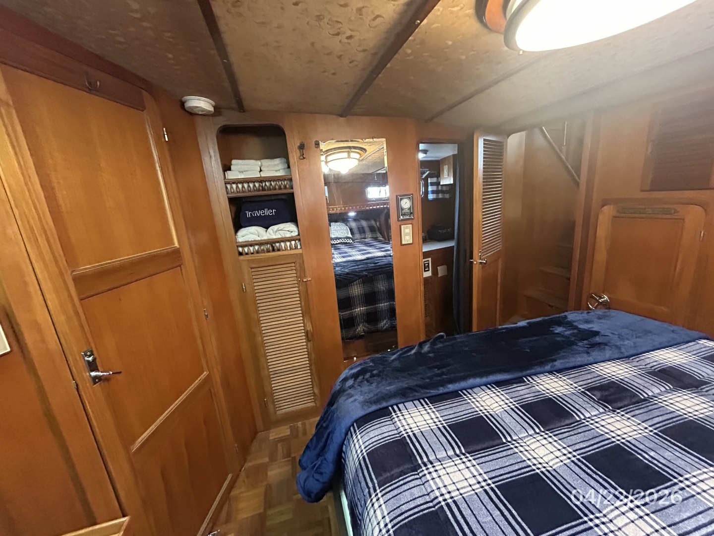 DeFever-Raised Pilothouse 1984-Traveller Anacortes-Washington-United States-49 DeFever master stateroom starboard-6062103 | Thumbnail