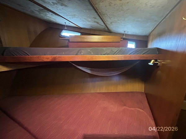 DeFever-Raised Pilothouse 1984-Traveller Anacortes-Washington-United States-49 DeFever guest stateroom starboard-6062019