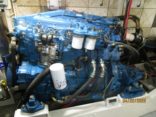 DeFever-Raised Pilothouse 1984-Traveller Anacortes-Washington-United States-49 DeFever starboard main engine-6062147