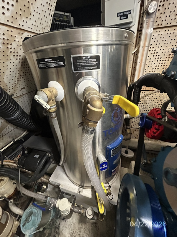 DeFever-Raised Pilothouse 1984-Traveller Anacortes-Washington-United States-49 DeFever water heater-6062161