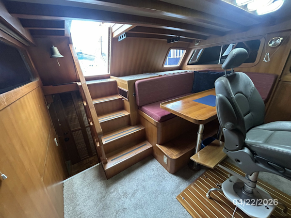 DeFever-Raised Pilothouse 1984-Traveller Anacortes-Washington-United States-49 DeFever pilothouse aft-6062105