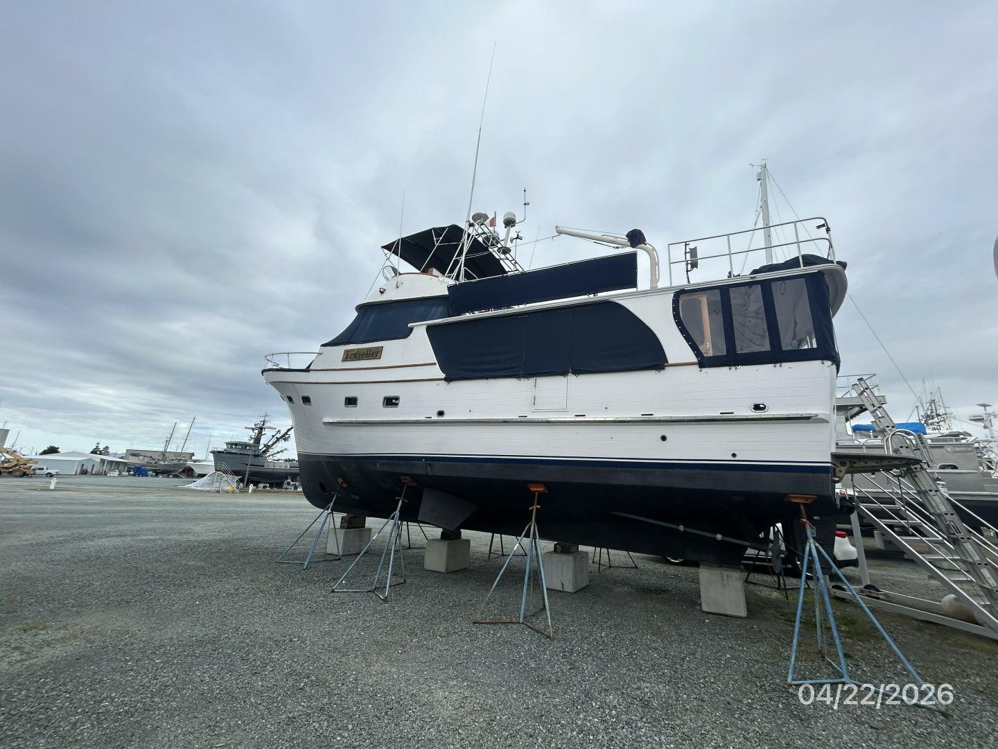 DeFever-Raised Pilothouse 1984-Traveller Anacortes-Washington-United States-49 DeFever hauled out port aft profile-6062116 | Thumbnail