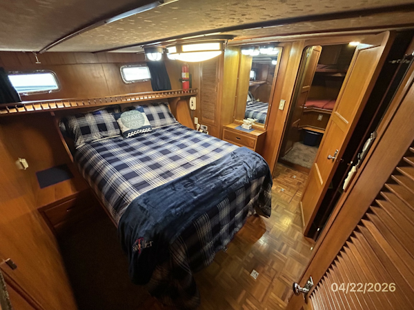 DeFever-Raised Pilothouse 1984-Traveller Anacortes-Washington-United States-49 DeFever master stateroom2-6062100