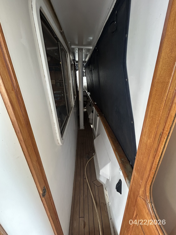 DeFever-Raised Pilothouse 1984-Traveller Anacortes-Washington-United States-49 DeFever starboard side deck3-6062152