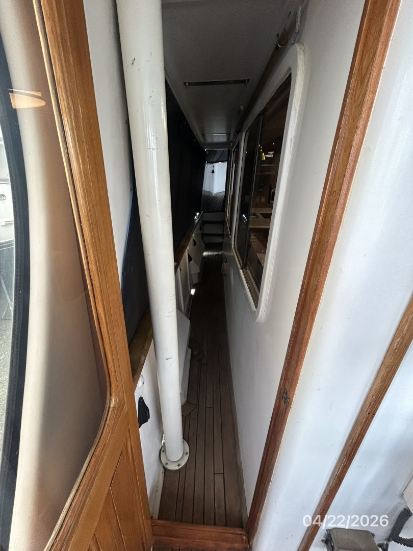 DeFever-Raised Pilothouse 1984-Traveller Anacortes-Washington-United States-49 DeFever port side deck2-6062127 | Thumbnail