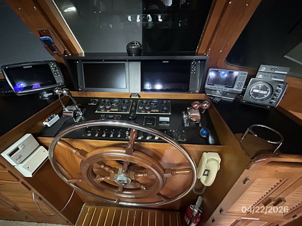 DeFever-Raised Pilothouse 1984-Traveller Anacortes-Washington-United States-49 DeFever pilothouse helm3-6062108