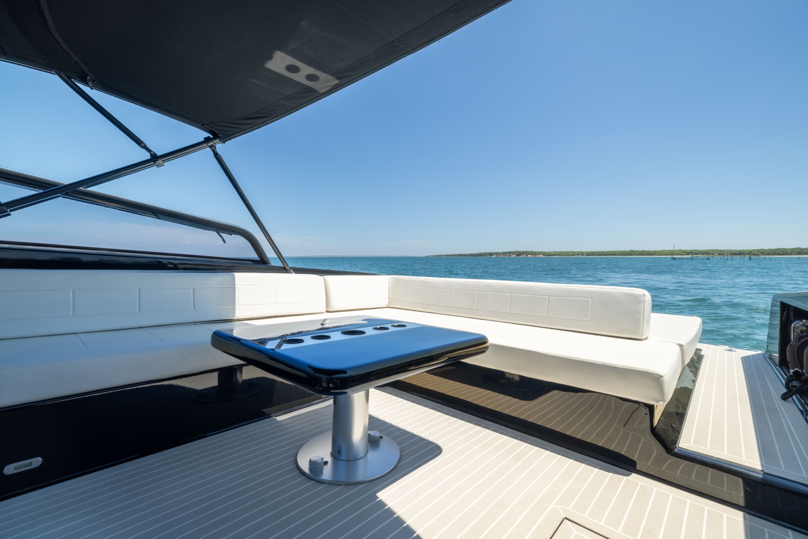VanDutch-VanDutch 40 2016-SPECTRE East Hampton-New York-United States-6181507 | Thumbnail