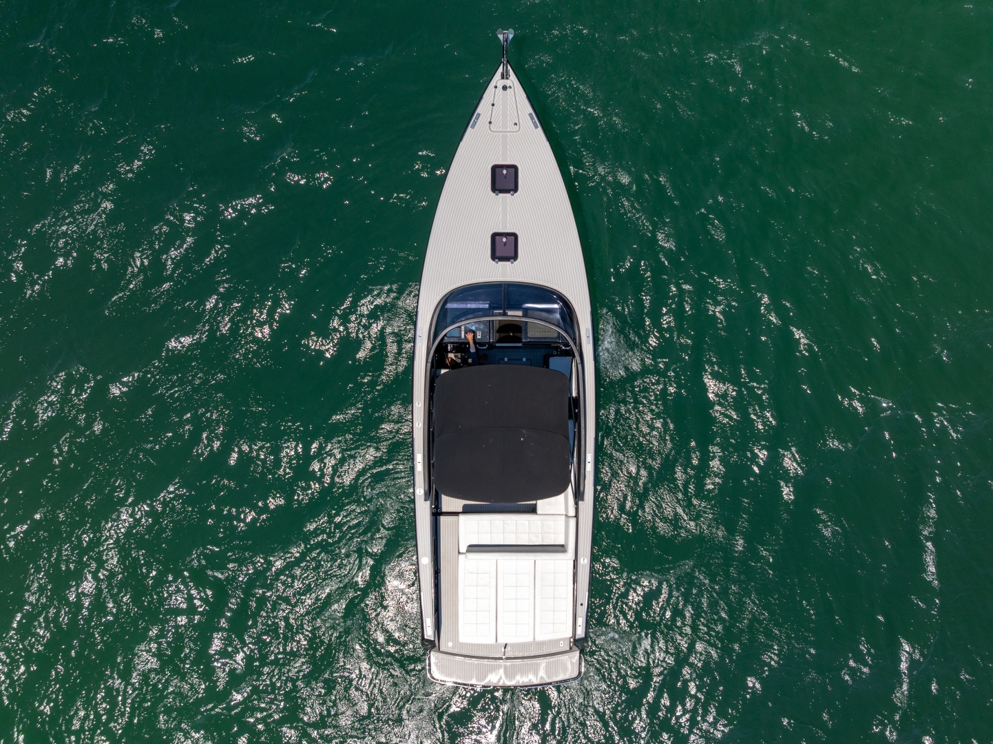 VanDutch-VanDutch 40 2016-SPECTRE East Hampton-New York-United States-6181542 | Thumbnail