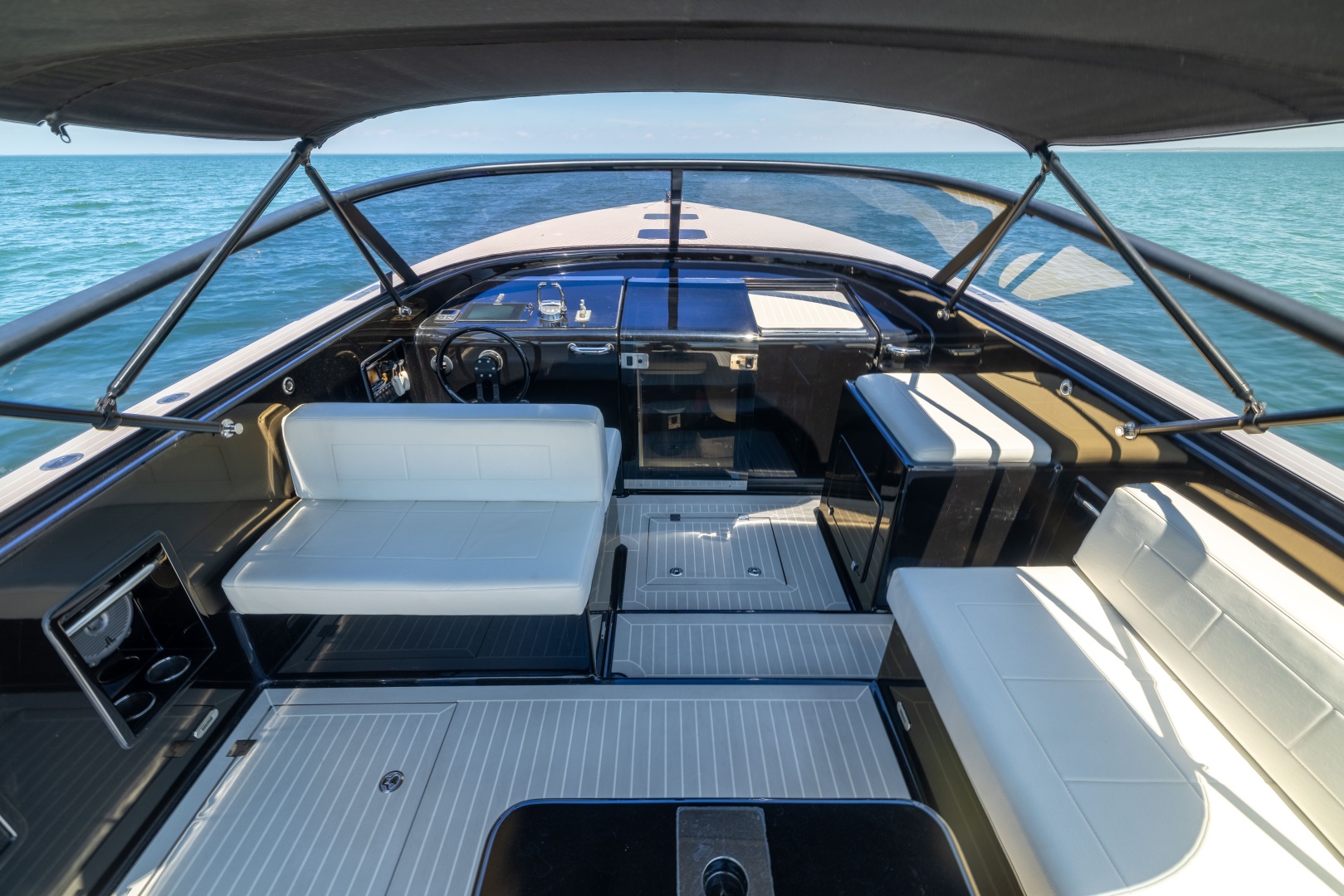 VanDutch-VanDutch 40 2016-SPECTRE East Hampton-New York-United States-6181519 | Thumbnail