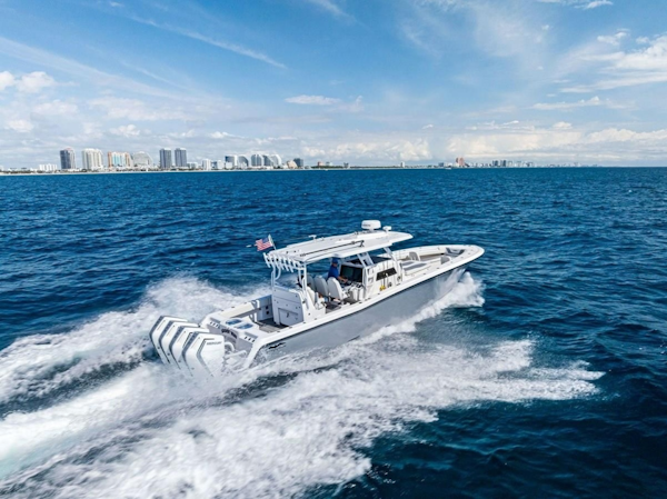 Invincible-43 Open Fishernam 2024-LOONEY TUNE Fort Lauderdale-Florida-United States-6062184