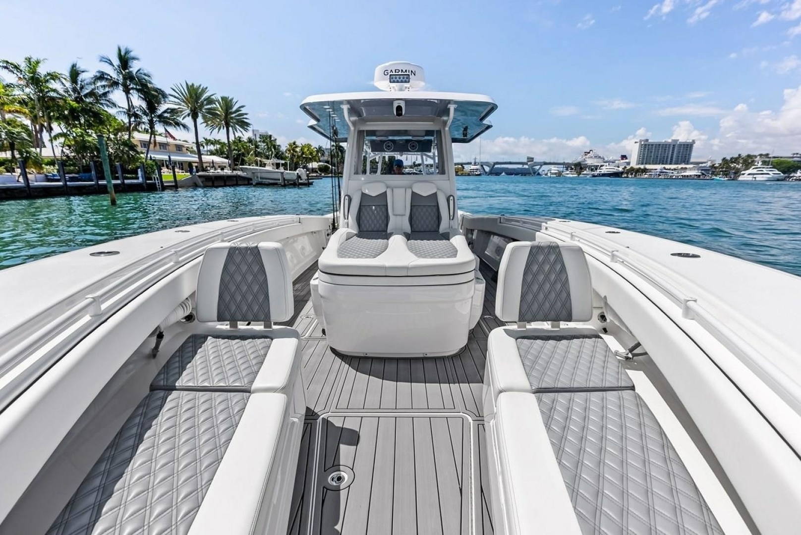 Invincible-43 Open Fishernam 2024-LOONEY TUNE Fort Lauderdale-Florida-United States-6062208 | Thumbnail
