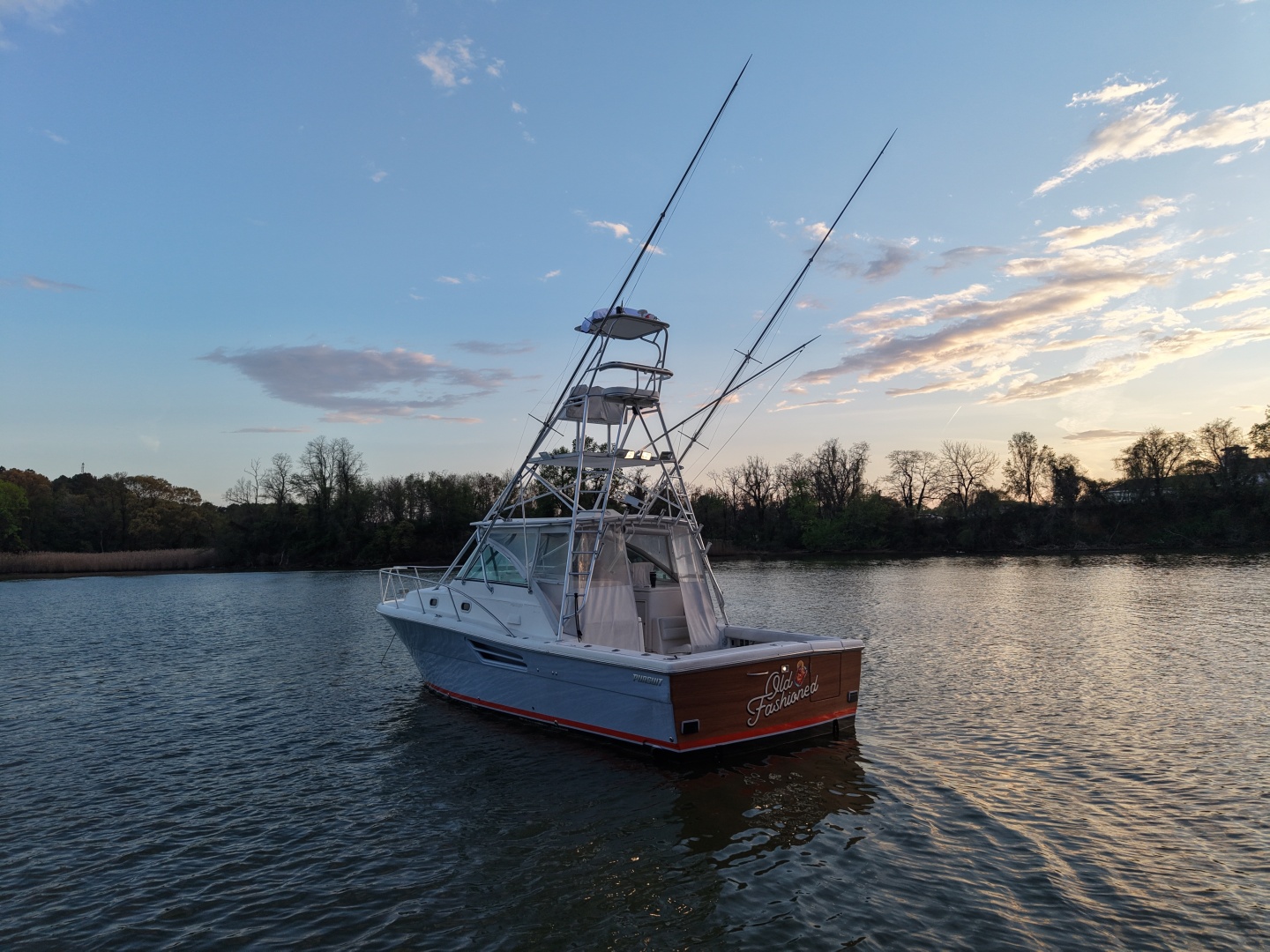 Pursuit-3400 2000-Old Fashioned Annapolis-Maryland-United States-6062288 | Thumbnail