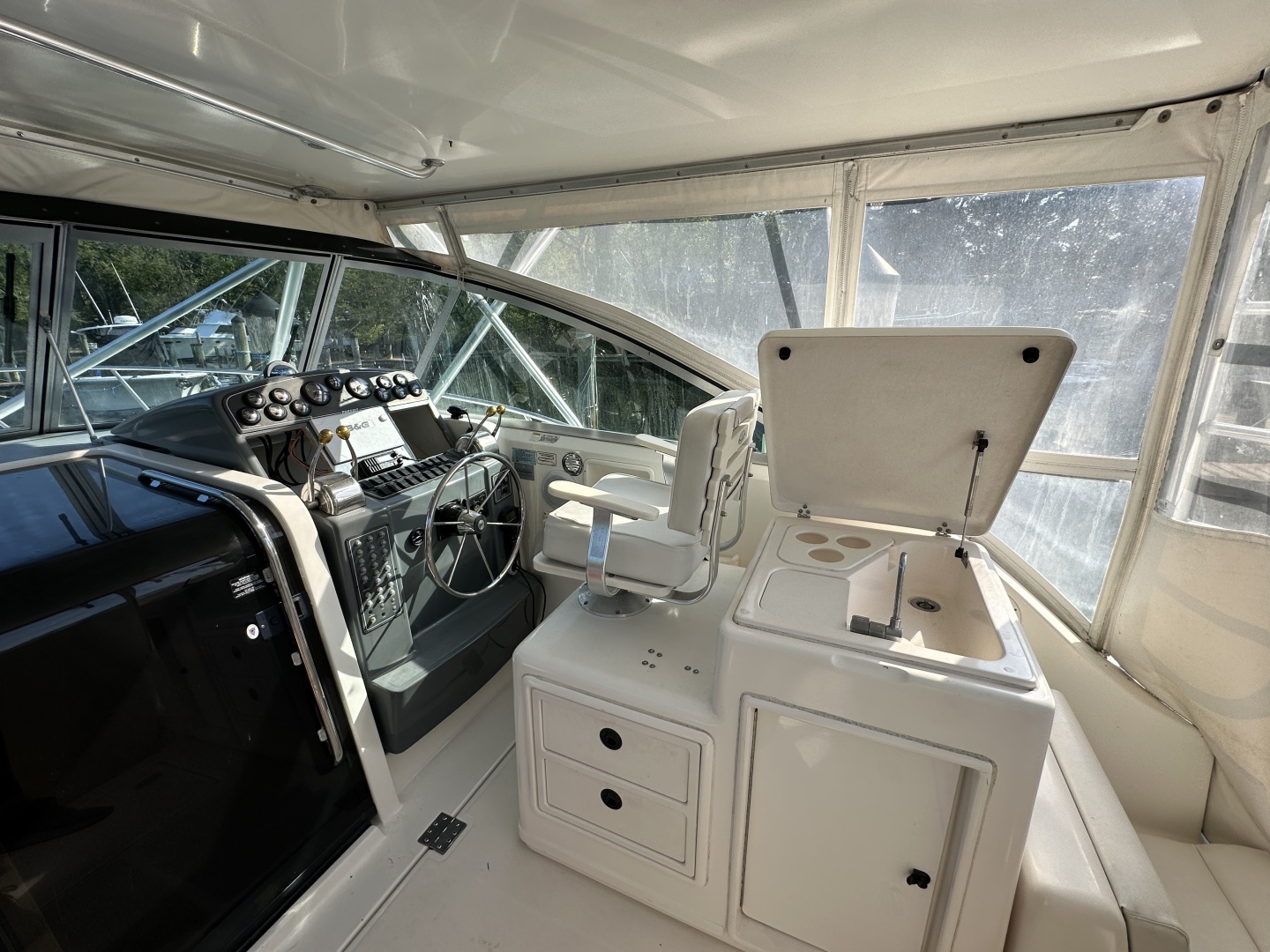 Pursuit-3400 2000-Old Fashioned Annapolis-Maryland-United States-6062310 | Thumbnail