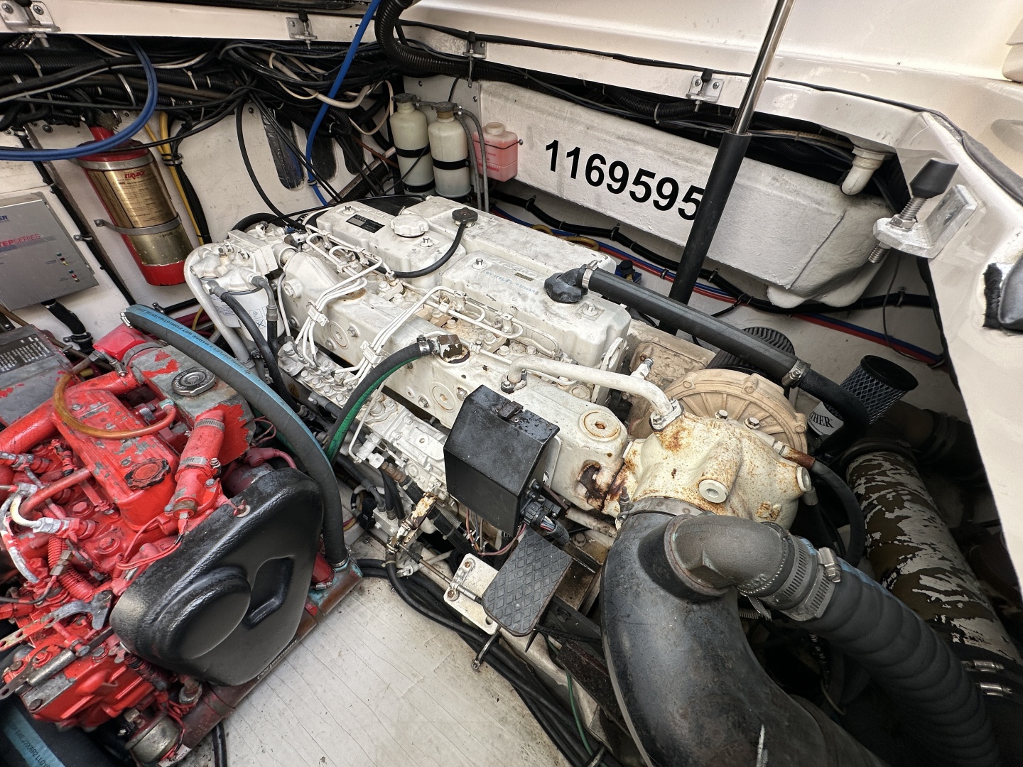 Pursuit-3400 2000-Old Fashioned Annapolis-Maryland-United States-6062313 | Thumbnail