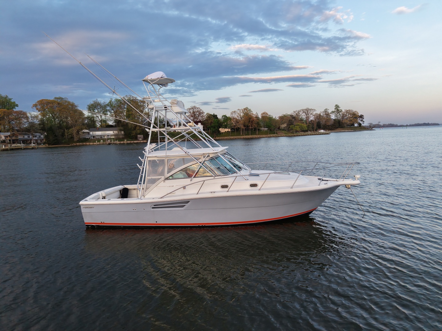 Pursuit-3400 2000-Old Fashioned Annapolis-Maryland-United States-6062297 | Thumbnail