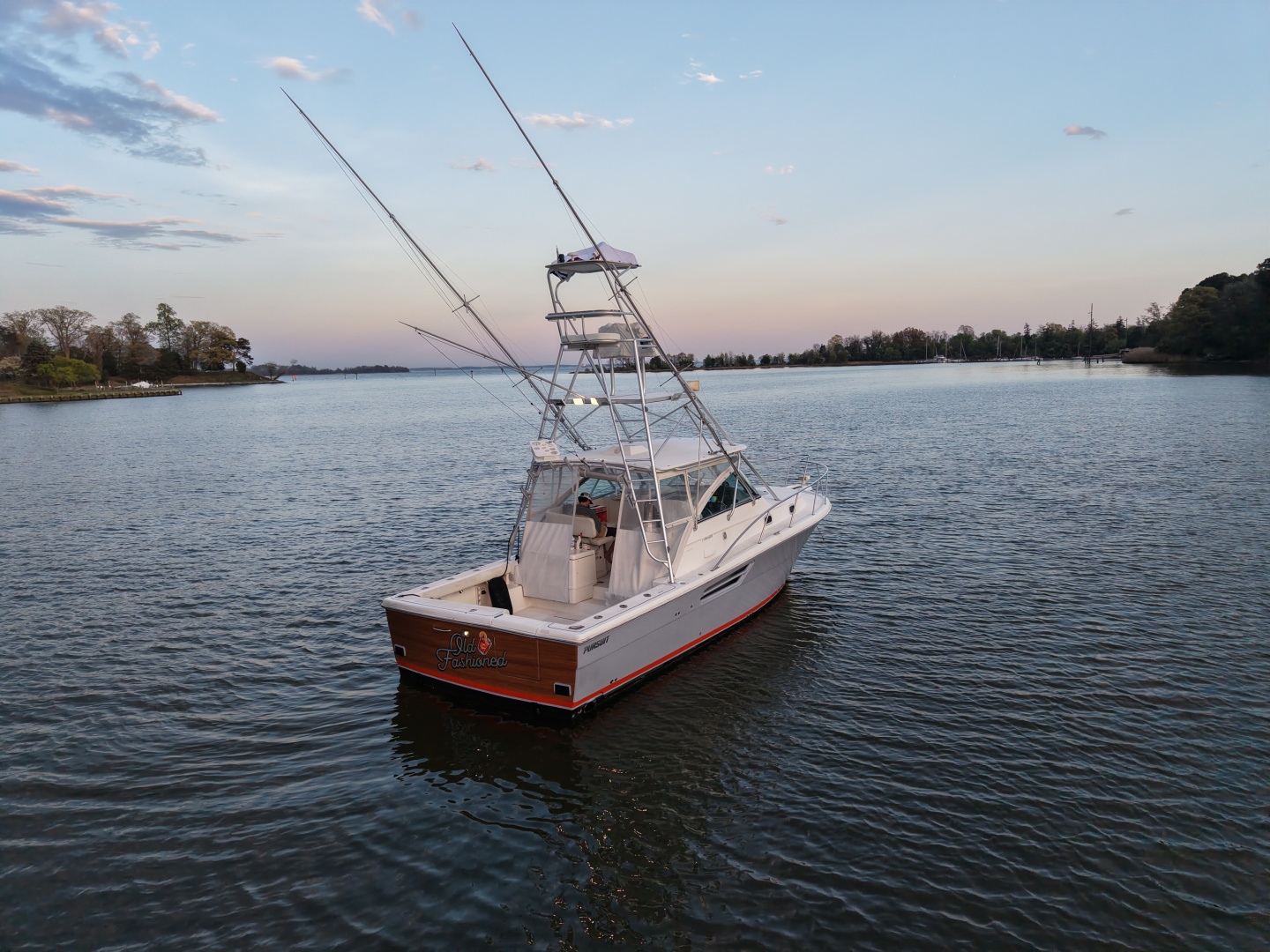 Pursuit-3400 2000-Old Fashioned Annapolis-Maryland-United States-6062299 | Thumbnail