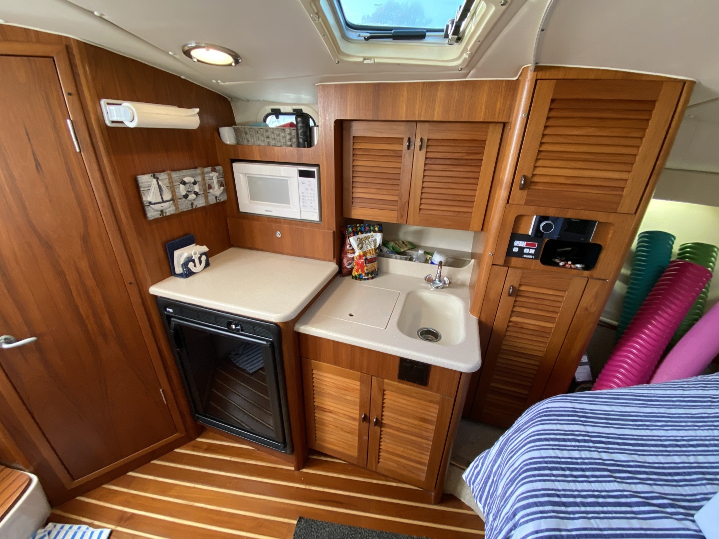 Pursuit-3400 2000-Old Fashioned Annapolis-Maryland-United States-6062306 | Thumbnail