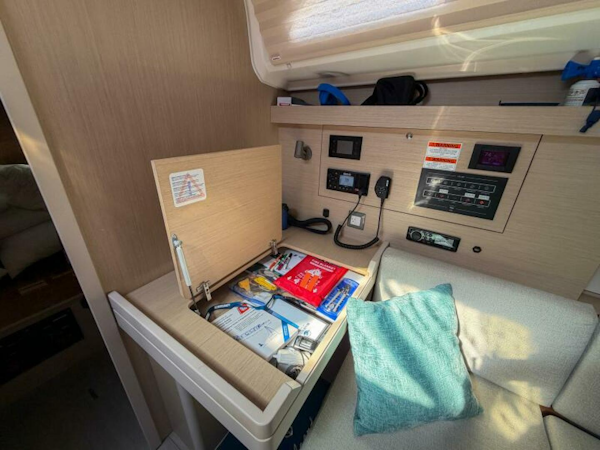 Beneteau-40.1 2022-Happy Ours St. Petersburg-Florida-United States-6063279