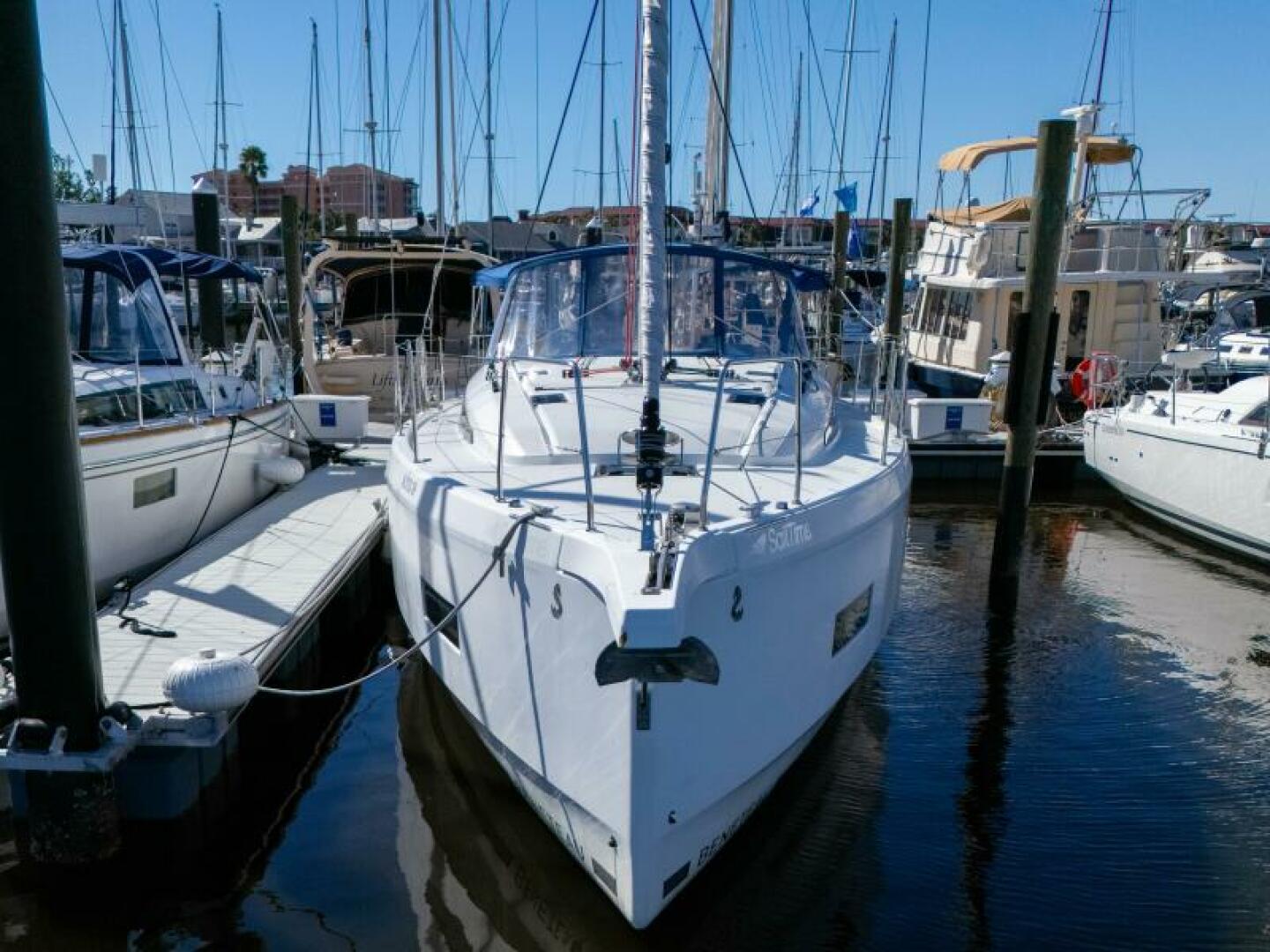 Beneteau-40.1 2022-Happy Ours St. Petersburg-Florida-United States-6063353 | Thumbnail