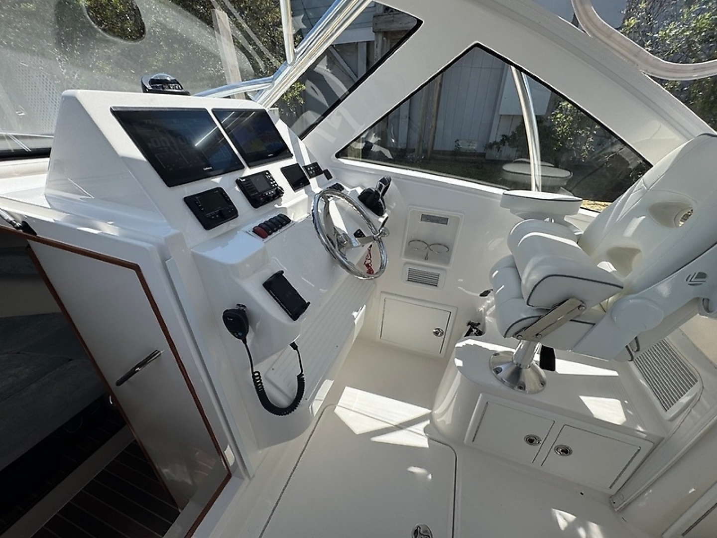 Albemarle-30 Express 2022 -Manteo-North Carolina-United States-0005674558-6064127 | Thumbnail