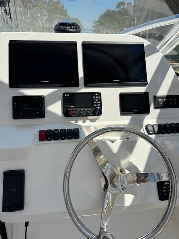 Albemarle-30 Express 2022 -Manteo-North Carolina-United States-0005674577-6064115