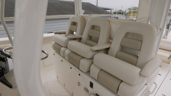 Boston Whaler-Outrage 2018 -Miami -Florida-United States-6259559