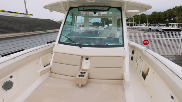 Boston Whaler-Outrage 2018 -Miami -Florida-United States-6259562