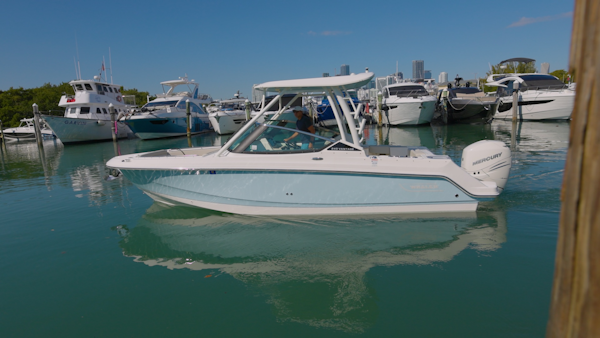 Boston Whaler-240 Vantage 2022 -Miami-Florida-United States-Pre Owned 2022 BW 240 Vantage.00_00_02_17.Still001-6069930