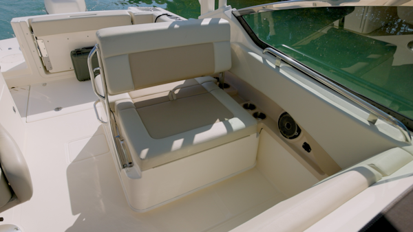 Boston Whaler-240 Vantage 2022 -Miami-Florida-United States-Pre Owned 2022 BW 240 Vantage.00_00_23_09.Still014-6069943