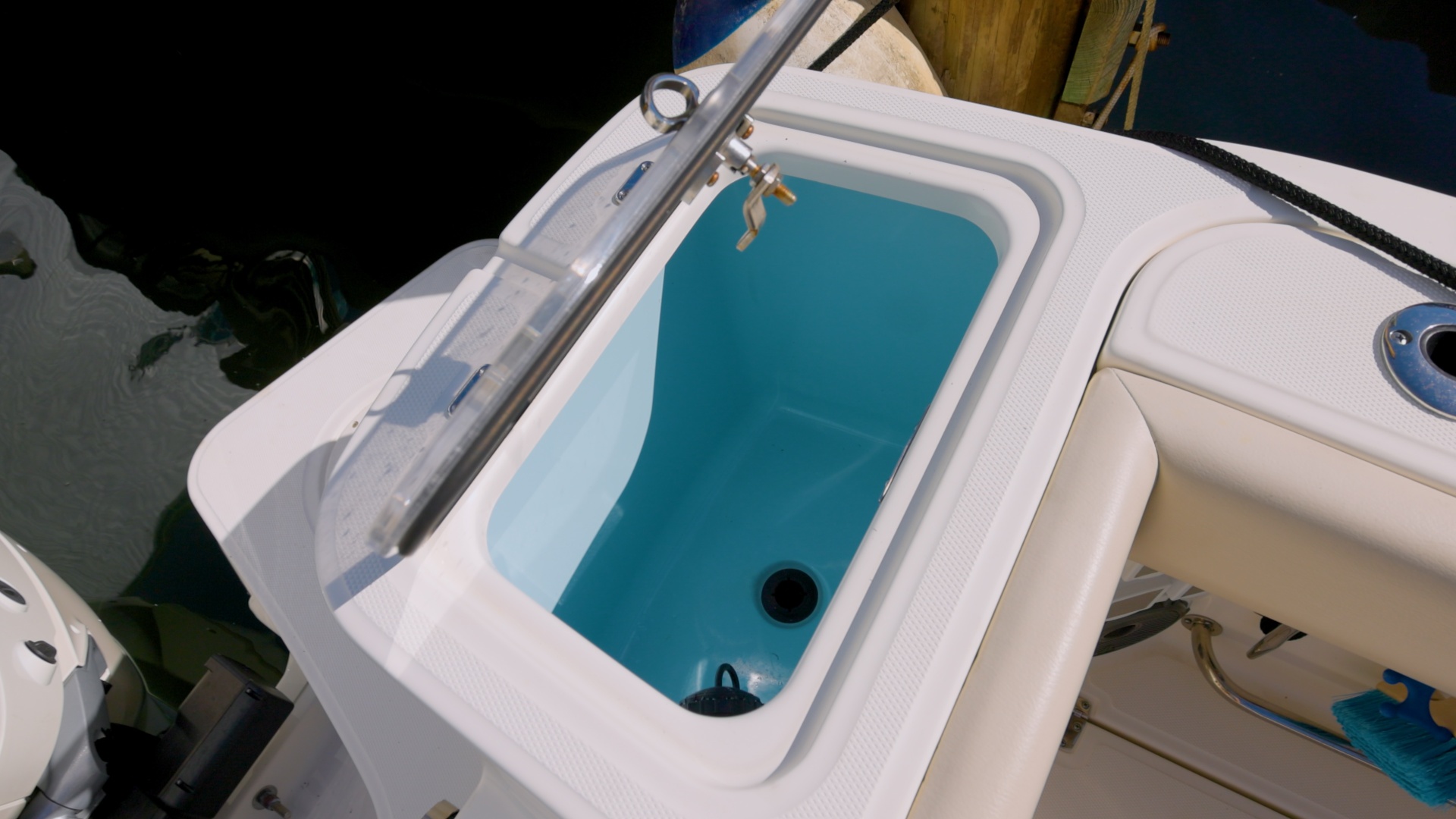Boston Whaler-325 Conquest 2023 -Miami-Florida-United States-Pre Owned 2023 BW325 Conquest.00_00_09_06.Still004-6069962 | Thumbnail