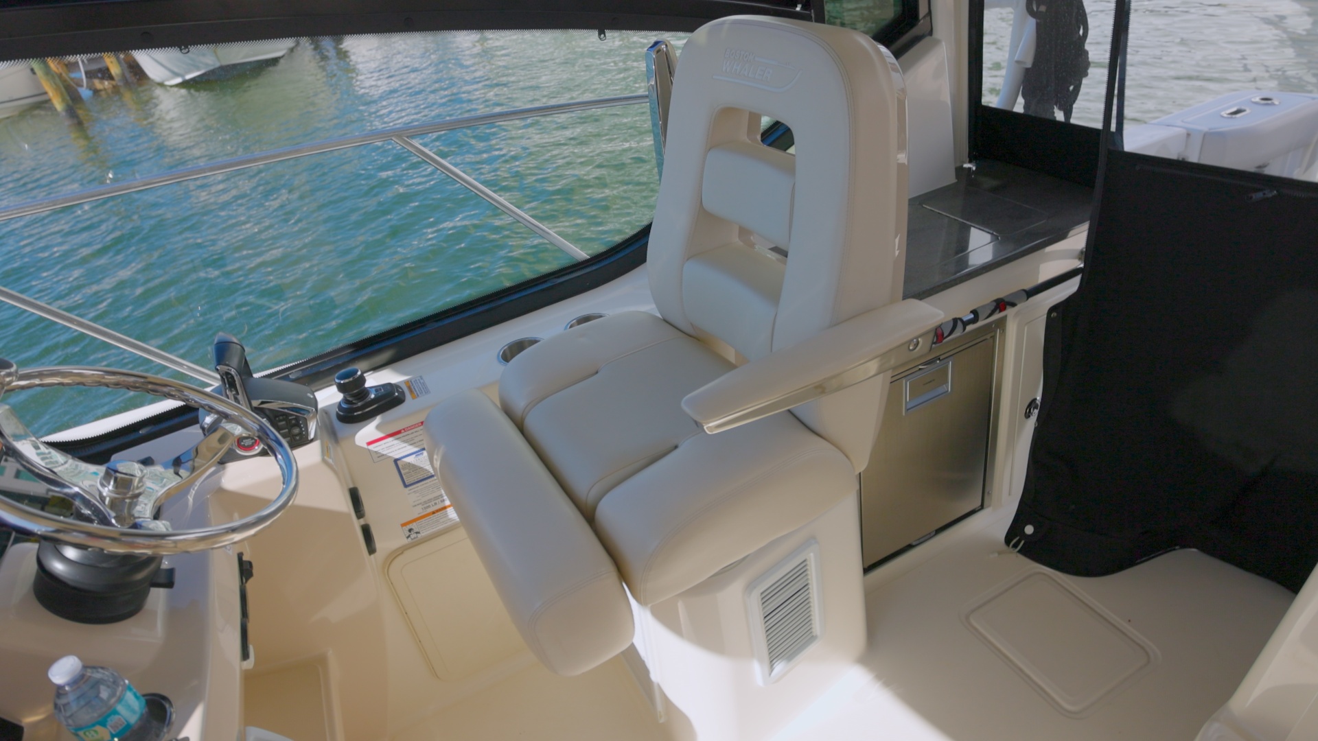 Boston Whaler-325 Conquest 2023 -Miami-Florida-United States-Pre Owned 2023 BW325 Conquest.00_00_13_22.Still007-6069965 | Thumbnail