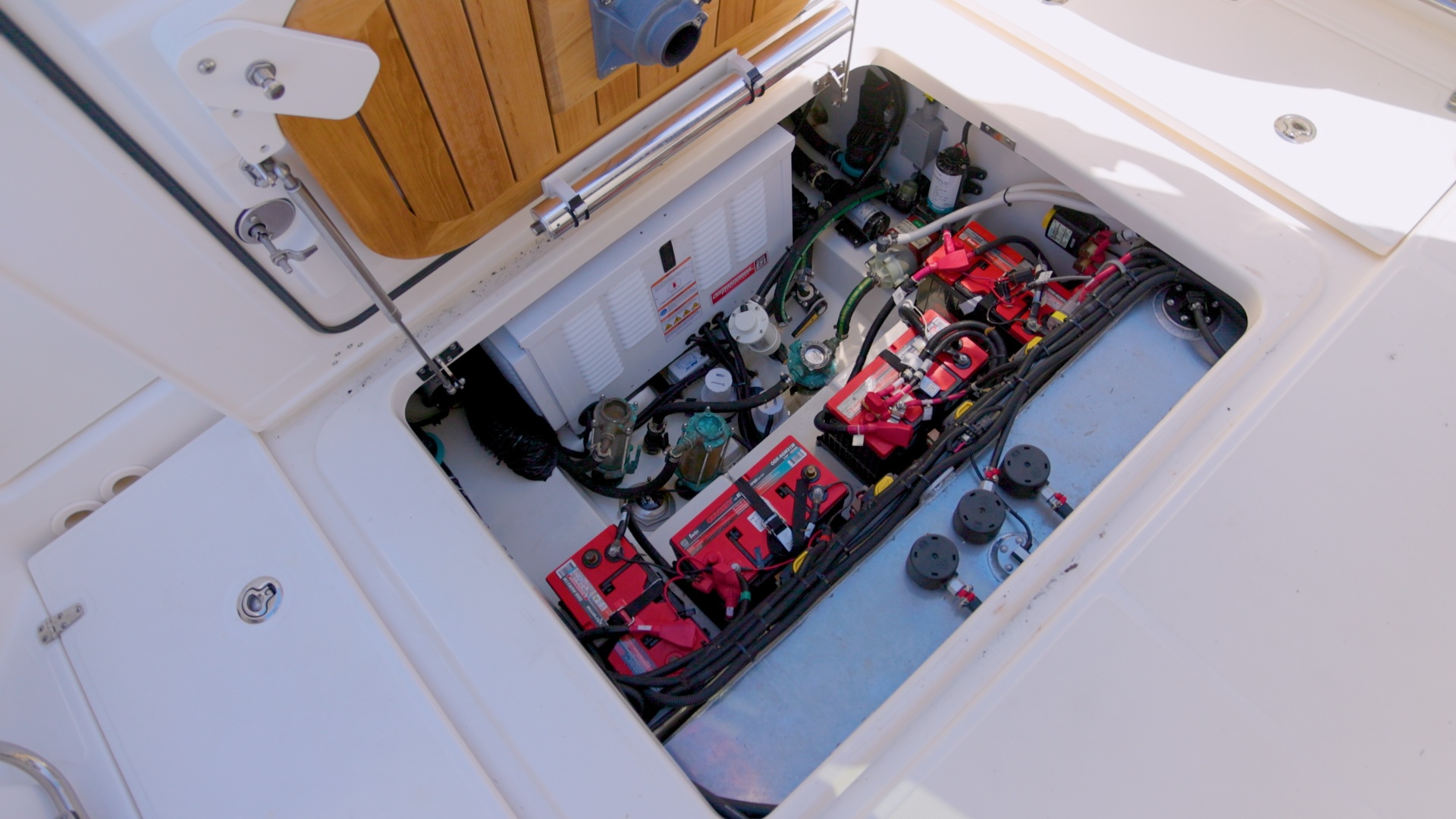 Boston Whaler-325 Conquest 2023 -Miami-Florida-United States-Pre Owned 2023 BW325 Conquest.00_00_31_13.Still019-6069976 | Thumbnail