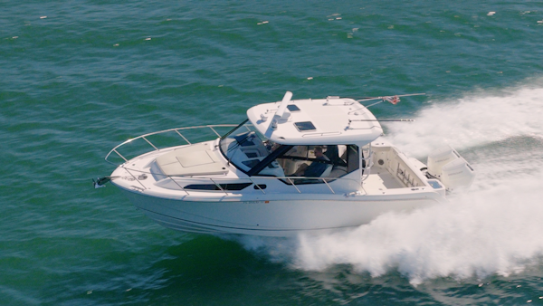 Boston Whaler-325 Conquest 2023 -Miami-Florida-United States-Pre Owned 2023 BW325 Conquest.00_00_43_02.Still026-6069957