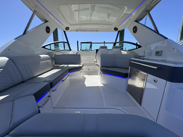 Sea Ray-320 Sundancer 2021 -Daytona Beach-Florida-United States-6064995