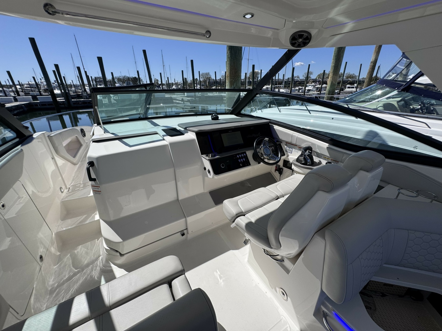 Sea Ray-320 Sundancer 2021 -Daytona Beach-Florida-United States-6064988 | Thumbnail