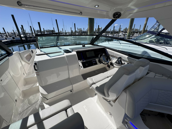 Sea Ray-320 Sundancer 2021 -Daytona Beach-Florida-United States-6064988