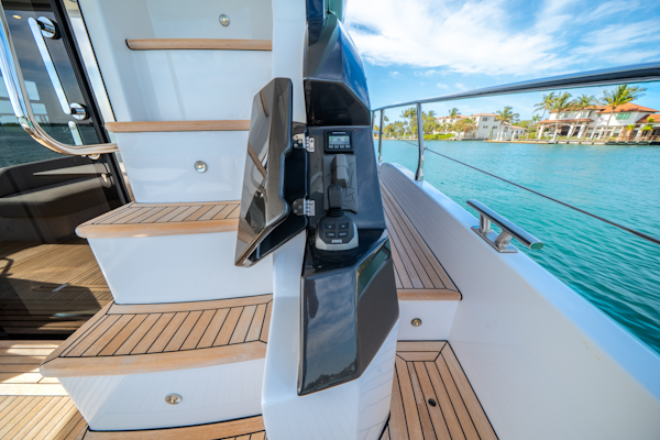 Azimut-53 FLY 2024 -Naples-Florida-United States-6065056