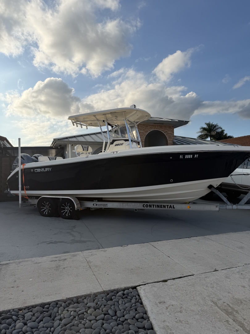 Century-266 CC 2014 -Miami-Florida-United States-6187678 | Thumbnail