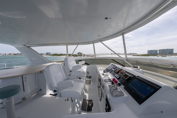 Hatteras-Sport Deck 2004-HAVILAH Orange Beach-Alabama-United States-Flybridge Helm-6066883