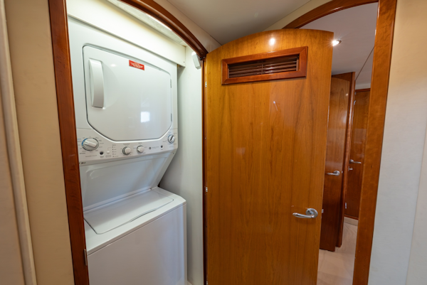 Hatteras-Sport Deck 2004-HAVILAH Orange Beach-Alabama-United States-Lower Deck Laundry-6066858