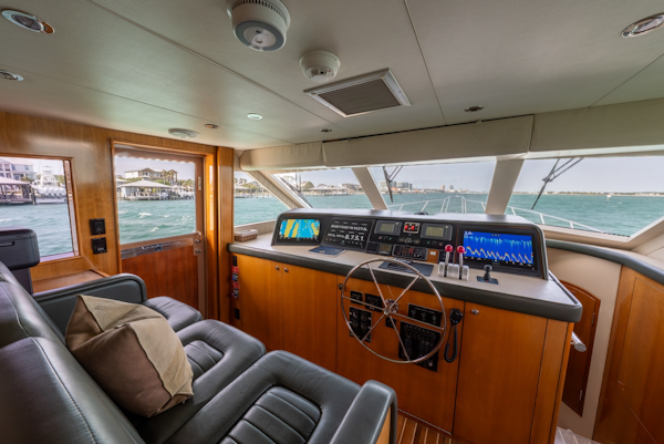 Hatteras-Sport Deck 2004-HAVILAH Orange Beach-Alabama-United States-Helm-6066876